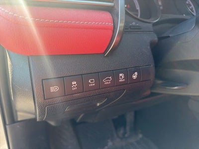 2022 Toyota Camry Hybrid XSE