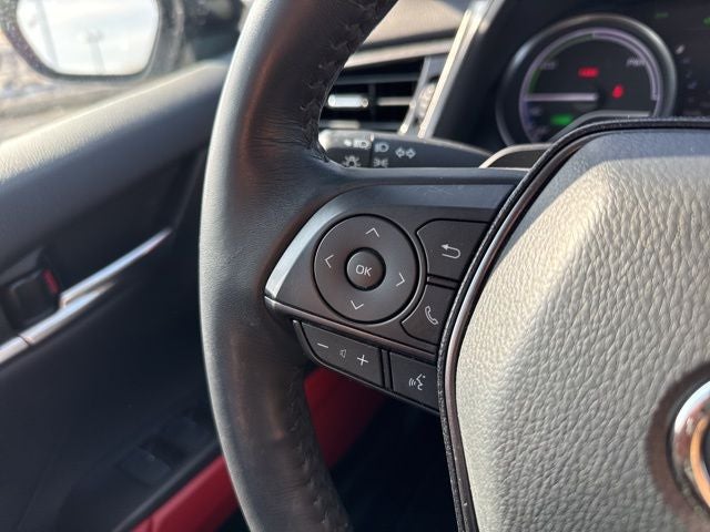 2022 Toyota Camry Hybrid XSE