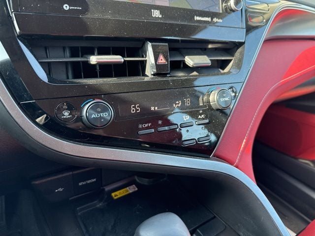 2022 Toyota Camry Hybrid XSE