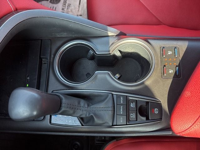 2022 Toyota Camry Hybrid XSE