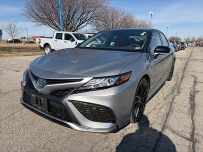 2022 Toyota Camry Hybrid XSE