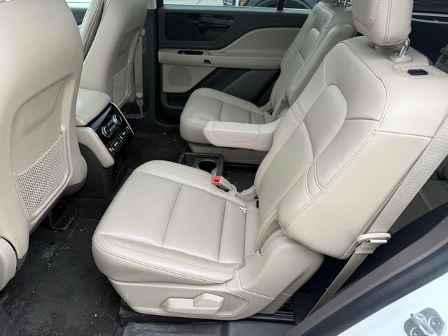 2023 Lincoln Aviator Standard