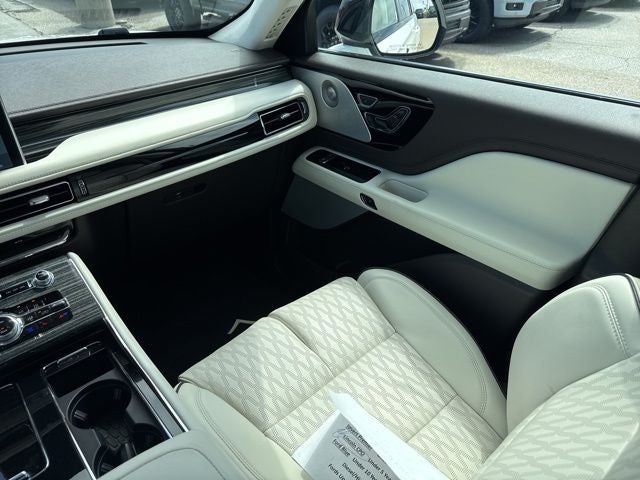 2023 Lincoln Aviator Black Label