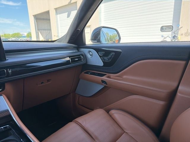 2025 Lincoln Aviator Black Label