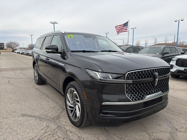 2025 Lincoln Navigator L Reserve