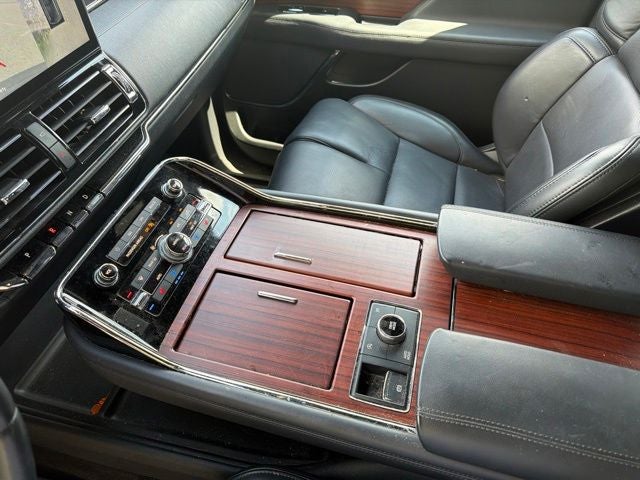 2023 Lincoln Navigator L Reserve