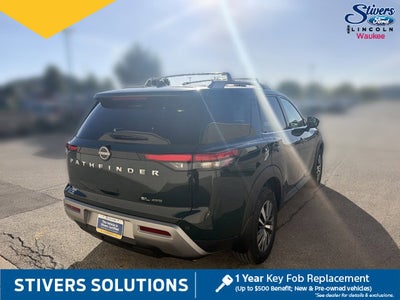 2025 Nissan Pathfinder SL