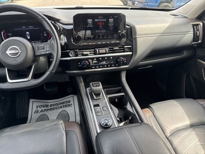 2024 Nissan Pathfinder Platinum