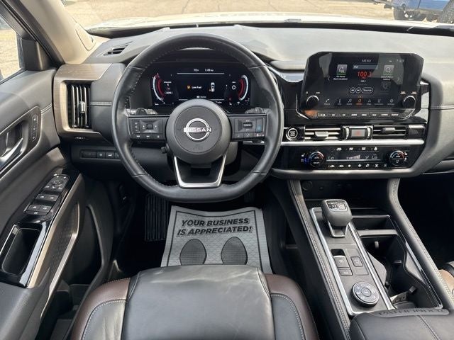 2024 Nissan Pathfinder Platinum