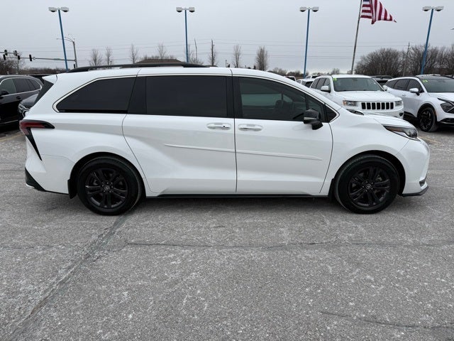 2024 Toyota Sienna XLE 7 Passenger