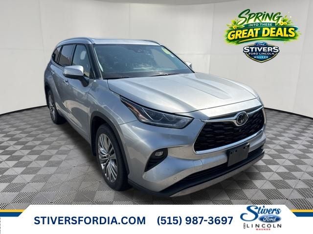 2022 Toyota Highlander Platinum