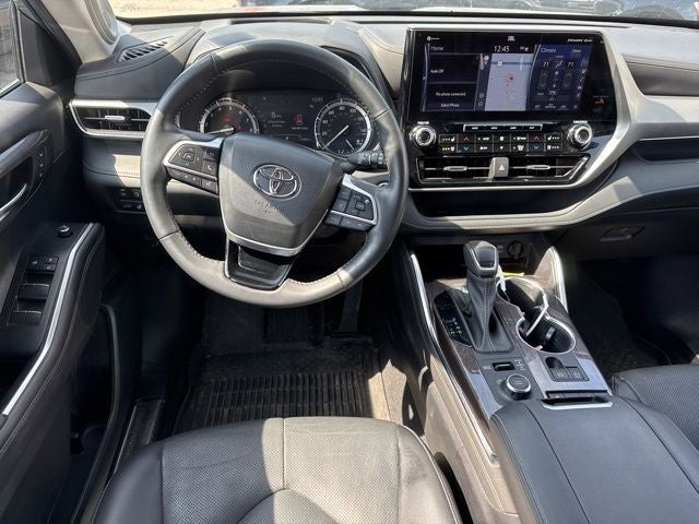 2022 Toyota Highlander Platinum