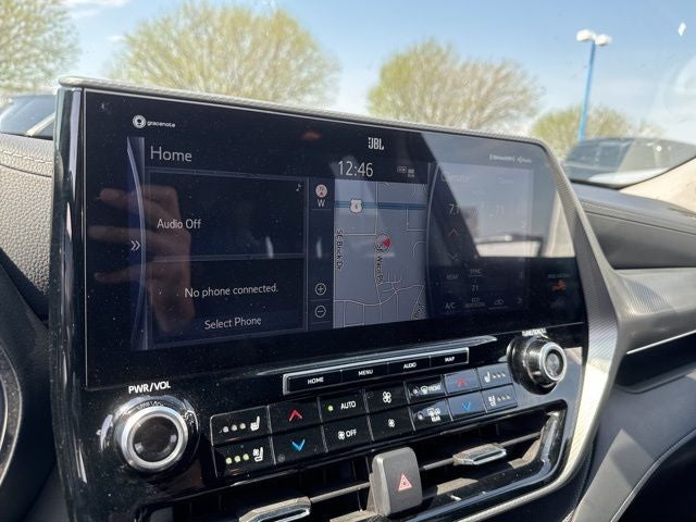 2022 Toyota Highlander Platinum