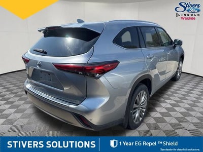 2022 Toyota Highlander Platinum