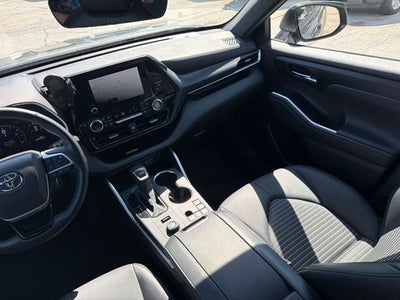 2025 Toyota Highlander XSE
