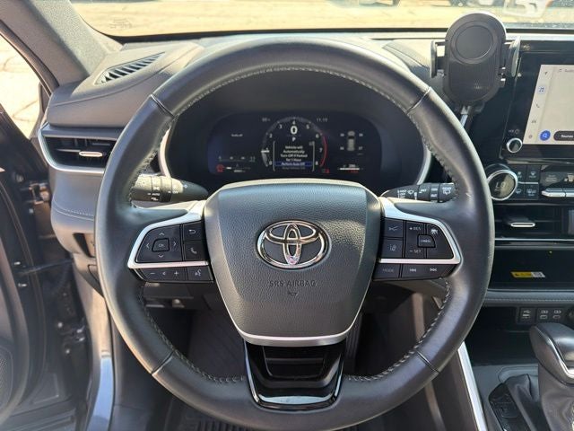2025 Toyota Highlander XSE