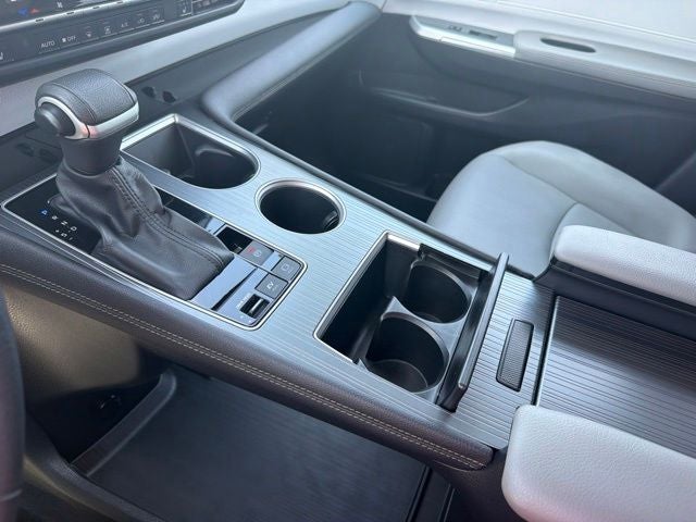 2025 Toyota Sienna XLE 8 Passenger