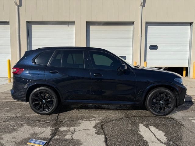 2022 BMW X5 M50i