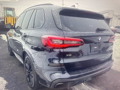 2022 BMW X5 M50i