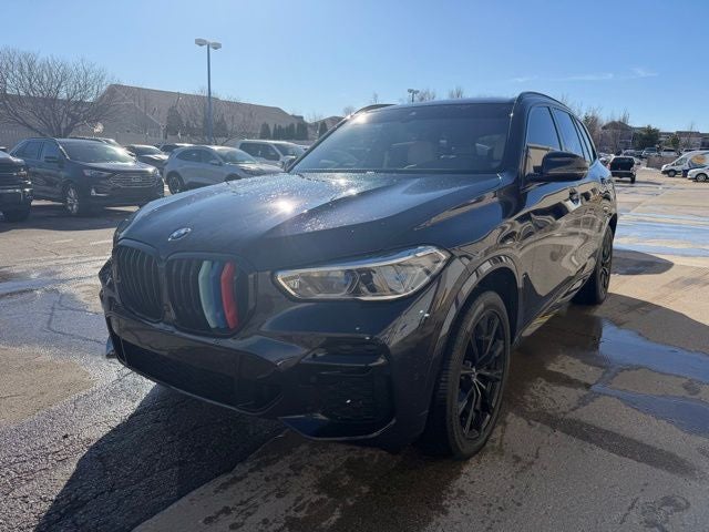 2022 BMW X5 M50i