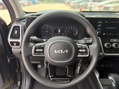 2023 Kia Sorento LX