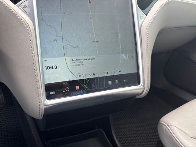 2015 Tesla Model S 85D