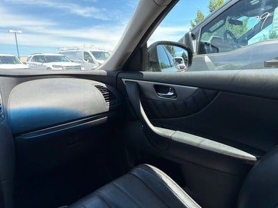 2016 INFINITI QX70 Base