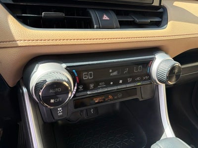2020 Toyota RAV4 Hybrid LE