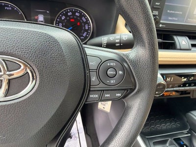 2020 Toyota RAV4 Hybrid LE