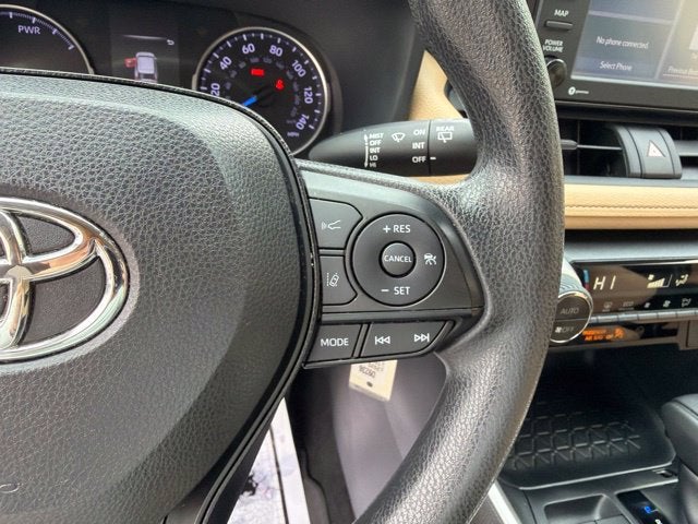 2020 Toyota RAV4 Hybrid LE