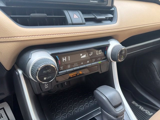 2020 Toyota RAV4 Hybrid LE