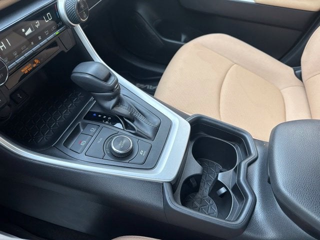 2020 Toyota RAV4 Hybrid LE