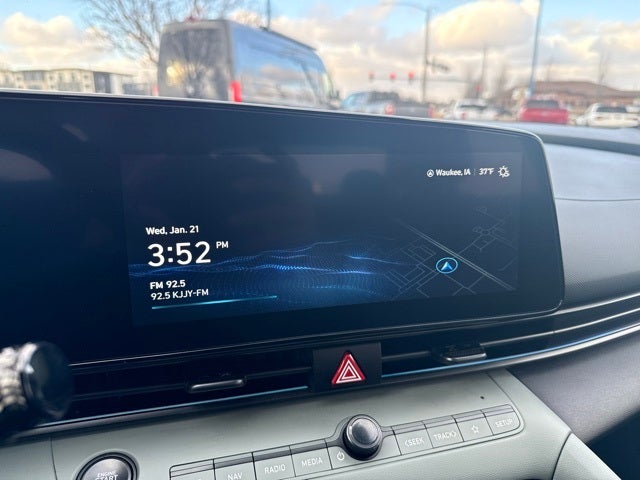 2024 Hyundai Elantra Hybrid Limited