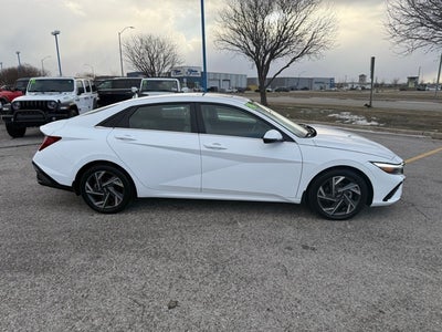 2024 Hyundai Elantra Hybrid Limited
