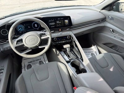 2025 Hyundai Elantra SEL Convenience