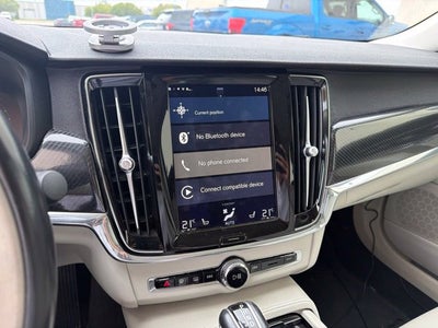 2018 Volvo S90 T5 Momentum