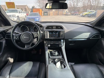 2017 Jaguar F-PACE 35t Prestige