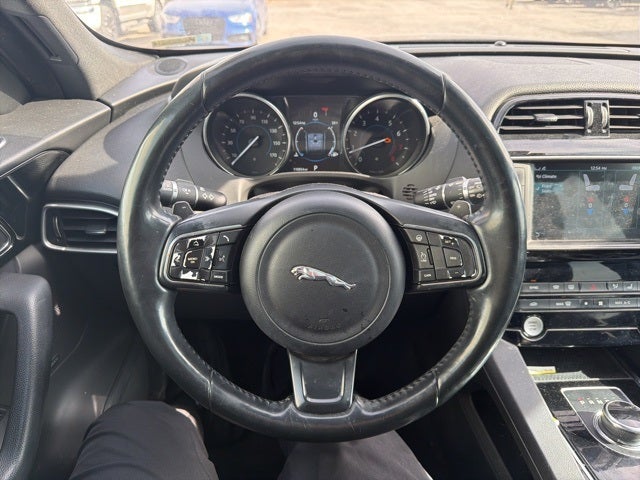 2017 Jaguar F-PACE 35t Prestige
