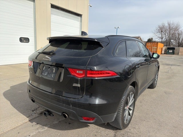 2017 Jaguar F-PACE 35t Prestige