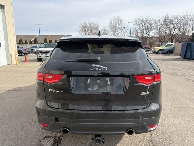 2017 Jaguar F-PACE 35t Prestige
