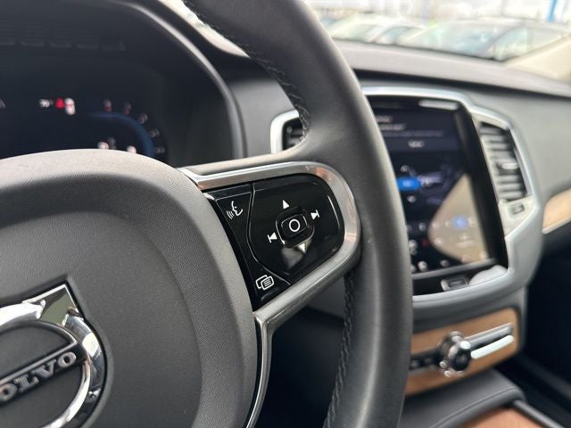 2023 Volvo XC90 B6 Plus 6-Seater