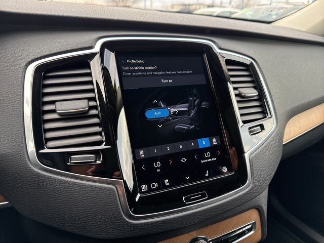 2023 Volvo XC90 B6 Plus 6-Seater